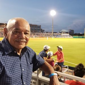 Meet your Posher, Rene